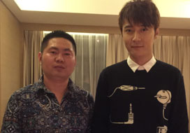 广州PG国际与明星合影